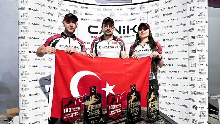 CANİK, Cumhuriyet’in 100’üncü Yılında Şampiyon