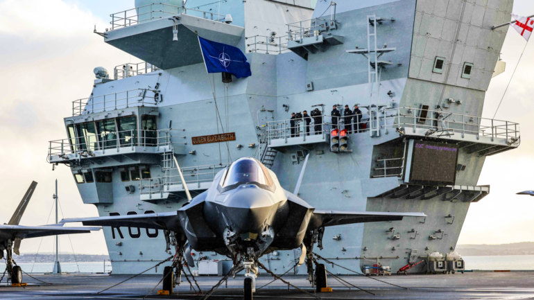 HMS Queen Elizabeth ilk kez NATO komutası altında