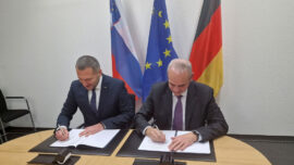 Slovenya, IRIS-T SLM tedariki konusunda Almanya ile anlaştı