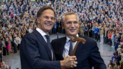 NATO’nun Yeni Genel Sekreteri Mark Rutte Görevine Başladı ve Tarihi Tokmağı Devraldı