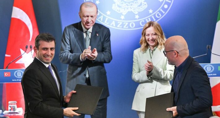 Baykar ve Leonardo iş birliği resmîyet kazandı.