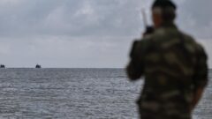 Fransa’da bir uçak gemisinde görevli denizci kayboldu.