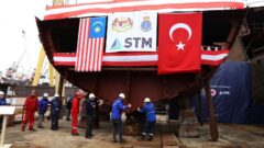 Malezya Korvet Projesi’nde Kızağa Koyma Töreni düzenlendi.