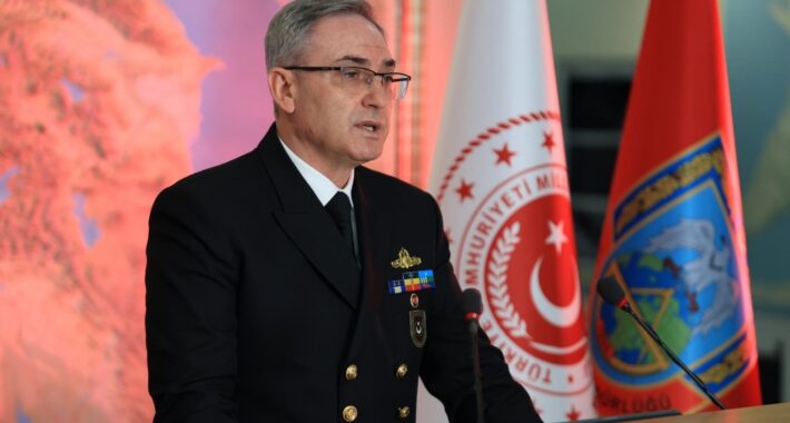Türk Savaş Gemisi Pakistan’a Gidiyor