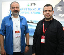 Başlıklar: <br />
<br />
H2: İşte Size Daha Fazla Yaratıcı Fikir!<br />
<br />
H3: Yaratıcılığınızı Geliştirmek İçin İpuçları<br />
<br />
Yaratıcılık, hayatımızın her alanında önemli bir rol oynar. İş hayatında, kişisel ilişkilerde ve hatta günlük aktivitelerde yaratıcı olmak, bizi daha mutlu ve başarılı kılar. Ancak bazen yaratıcı olmak zor olabilir ve bu durumda bazı ipuçlarına ihtiyaç duyabiliriz.<br />
<br />
Yaratıcılığınızı Geliştirmek İçin İpuçları<br />
<br />
1. Yeni Deneyimler Yaşayın: Yaratıcılığınızı artırmak için yeni deneyimlere açık olun. Yeni bir hobi edinin, farklı bir kültürü keşfedin veya bilmediğiniz bir konuda araştırma yapın. Bu tür deneyimler, zihninizin yeni yollar keşfetmesine ve yeni fikirler üretmesine yardımcı olabilir.<br />
<br />
2. Düzenli Olarak Mola Verin: Zihninizi dinlendirmek ve yeniden şarj etmek için düzenli olarak mola verin. Yürüyüşe çıkın, meditasyon yapın veya sadece birkaç dakika sessizce oturun. Bu molalar, zihninizin karmaşık problemleri çözmesine ve yaratıcı düşünceler geliştirmesine yardımcı olabilir.<br />
<br />
3. Hayal Gücünüzü Kullanın: Hayal gücü, yaratıcılığın temel taşlarından biridir. Hayal gücünüzü kullanarak, sınırlarınızı zorlayabilir ve yeni fikirler üretebilirsiniz. Bir hikaye yazın, resim yapın veya hayal ettiğiniz bir projeyi tasarlayın. Hayal gücünüzü geliştirmek, yaratıcılığınızı artırabilir.<br />
<br />
4. Farklı Bakış Açılarına İhtiyaç Duyun: Yaratıcılığı artırmak için farklı bakış açılarına ihtiyaç duyabilirsiniz. Bir probleme farklı açılardan bakmak, yeni çözüm yolları bulmanıza yardımcı olabilir. Başka birinin bakış açısını dinlemek veya bir konuyu farklı bir açıdan ele almak, yaratıcılığınızı artırabilir.<br />
<br />
5. Risk Almaktan Korkmayın: Yaratıcılığınızı artırmak için risk almaktan korkmayın. Yeni bir fikir geliştirmek veya bir projeyi başlatmak, riskler almayı gerektirebilir. Ancak bu riskler, sizi yeni deneyimlere ve başarıya götürebilir.<br />
<br />
İşte Size Daha Fazla Yaratıcı Fikir!<br />
<br />
Yaratıcılık, hayatımızın vazgeçilmez bir parçasıdır ve her zaman geliştirilebilir. Yaratıcı olmak, sadece sanat veya tasarım alanında değil, aynı zamanda iş hayatında ve günlük aktivitelerde de önemlidir. Yaratıcılığınızı geliştirmek için farklı yollar deneyebilir ve kendinizi sürekli olarak yenileyebilirsiniz.<br />
<br />
Yaratıcılığınızı artırmak için zihinsel ve duygusal olarak kendinizi geliştirmeniz önemlidir. Yeni deneyimler yaşamak, hayal gücünüzü kullanmak ve risk almaktan korkmamak, yaratıcılığınızı artırabilir. Ayrıca düzenli olarak mola vermek ve farklı bakış açılarına ihtiyaç duymak da yaratıcılığınızı geliştirebilir.<br />
<br />
Yaratıcı olmak, hayatımıza renk katan ve bizi daha mutlu kılan bir özelliktir. Yaratıcılığınızı geliştirmek için zaman ayırın ve kendinizi sürekli olarak yenileyin. Yeni fikirler üretmek, sizi daha başarılı ve mutlu bir insan yapabilir. Unutmayın, her zaman daha yaratıcı olabileceğinizi ve potansiyelinizi keşfedebileceğinizi unutmayın.