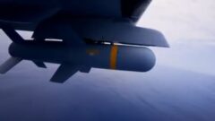 TCG ANADOLU’dan kalkan Bayraktar TB3’ler hedeflere isabet aldı.