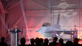 Bulgaristan’dan F-16 Blok 70 endişesi Türkçe’ye çevrilebilir: “Bulgaristan’dan F-16 Blok 70 Kaygısı”