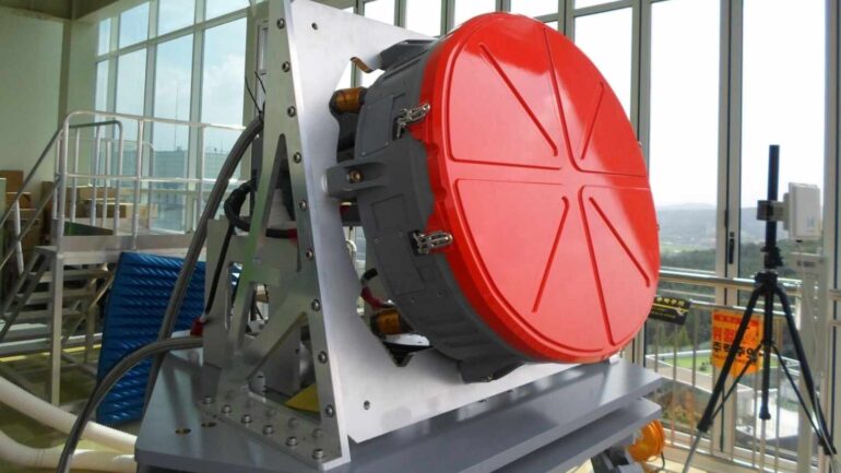 Hanwha, Güney Kore’nin KF-21 için AESA Radarını tanıttı.