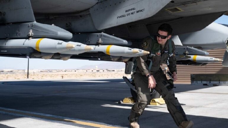 Polonya, F-35’leri GBU-39/B mühimmatıyla güçlendiriyor.