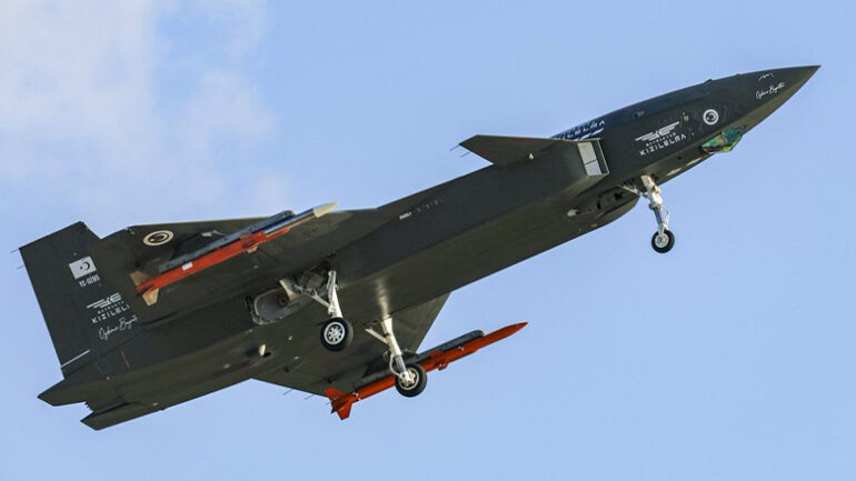 Yunan Basınında Bayraktar KIZILELMA’nın Yankısı