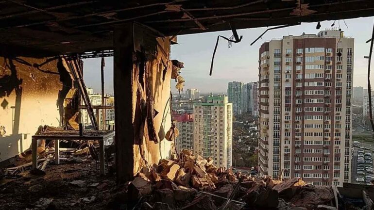 Rusya: Azerbaycan büyükelçiliği Ukrayna hava savunması hatası nedeniyle zarar gördü.