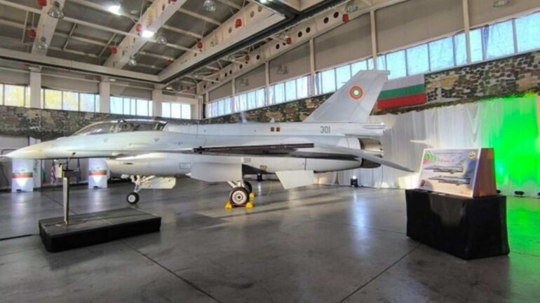 Bulgaristan ve Slovakya için İlk F-16 Block 70 Uçaklarının Üretimi Tamamlandı.