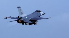 F-16V savaş uçağı Tayvan’da denize çakıldı