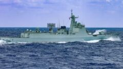 Çin, yeni Type 052D sınıfı güdümlü füze muhribini hizmete soktu.