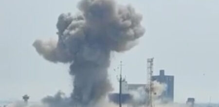 ABD Deniz Üssü Bahreyn’de Vuruldu: 5. Filo Hedefte