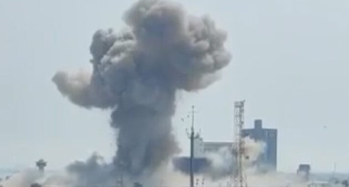 ABD Deniz Üssü Bahreyn’de Vuruldu: 5. Filo Hedefte