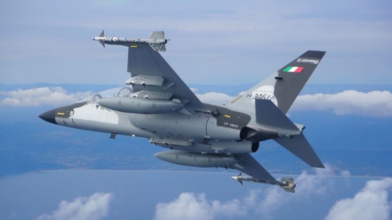 Endonezya, Leonardo M-346F için harekete geçti.