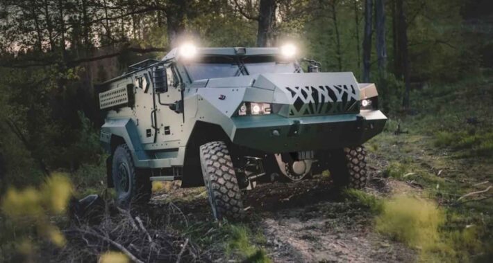 Excalibur Army’den Patriot zırhlı araçları için rekor ihracat Türkçe olarak yeniden yazılırsa: “Excalibur Army’den Patriot zırhlı araçlarına rekor seviyede ihracat”