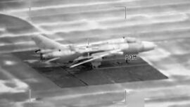 ABD güçleri İran’a ait Su-22 savaş uçaklarını yok etti.