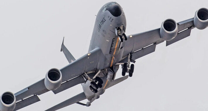 CENTCOM: Irak’ta Düşen KC-135 Uçağında 4 Asker Öldü.