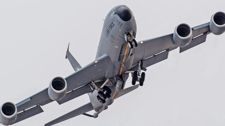 CENTCOM: Irak’ta Düşen KC-135 Uçağında 4 Asker Öldü.