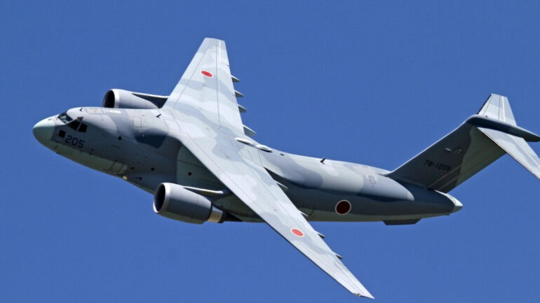 Kawasaki EC-2, Japonya’nın Yeni Nesil Elektronik Harp Uçağı, İlk Uçuşunu Gerçekleştirdi.