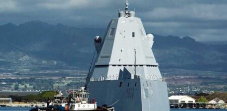 ABD’nin 4.5 Milyar Dolarlık Zumwalt Destroyer’ında Yangın Çıktı
