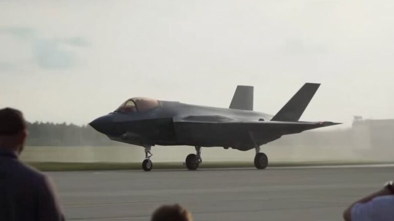 Polonya’ya İlk F-35A Husarz Teslimatı