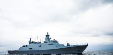 ASFAT tarafından çift teslimat yapıldı: TCG KOÇHİSAR ve Contraamiral Roman hizmete girdi.