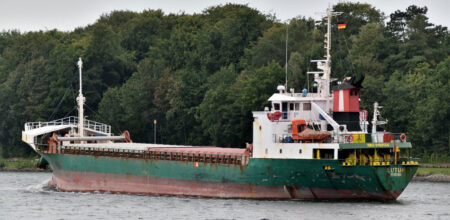 MV Lutuf Kurtarıldı: 14 Korsan Öldürüldü<br />
<br />
MV Lutuf Kurtarıldı: 14 Korsan Öldürüldü