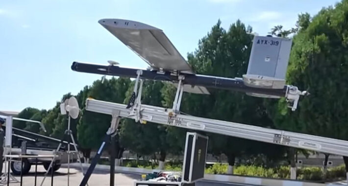 1.000 KM Menzilli Türk Dolanan Mühimmatı SİVRİSİNEK Artık Azerbaycan’da<br />
<br />
Yeni Başlık: 1.000 KM Menzilli Türk Yapımı SİVRİSİNEK Mühimmatı Artık Azerbaycan’da Bulunmaktadır.
