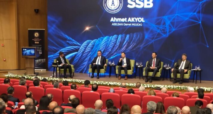 Ürün ve hizmetlerinizin dijital platformlarda başarılı olabilmesi için SEO stratejileri hayati önem taşımaktadır. Arama motoru optimizasyonu, web sitenizin arama motorlarında üst sıralarda yer almasını sağlayarak potansiyel müşterilerin sizi daha kolay bulmasını sağlar. Bu nedenle, SEO uyumlu içerikler oluşturmak ve doğru anahtar kelimeleri hedeflemek işletmenizin dijital varlığını güçlendirmek için kritik bir adımdır.<br />
<br />
## SEO Stratejileri ile Dijital Varlığınızı Güçlendirin<br />
<br />
### Hedef Kitle Analizi Yapın<br />
<br />
Öncelikle, hedef kitlenizin kimler olduğunu belirlemek önemlidir. Potansiyel müşterilerinizin ihtiyaçları ve tercihleri doğrultusunda içerik stratejinizi oluşturmalısınız. Hedef kitle analizi yaparak hangi anahtar kelimelerin ve içerik türlerinin işletmeniz için en uygun olduğunu belirleyebilirsiniz.<br />
<br />
### Anahtar Kelime Araştırması Yapın<br />
<br />
SEO uyumlu içerikler oluşturmanın temel adımlarından biri de doğru anahtar kelimeleri belirlemektir. Anahtar kelime araştırması yaparak potansiyel müşterilerinizin arama terimlerini ve kullanıcı davranışlarını anlayabilirsiniz. Bu sayede, içeriklerinizi hedeflenen anahtar kelimelerle güçlendirebilir ve arama motorlarında üst sıralara çıkabilirsiniz.<br />
<br />
### Kaliteli İçerikler Oluşturun<br />
<br />
SEO stratejileri başarılı olabilmesi için kaliteli içerikler oluşturmak önemlidir. Potansiyel müşterilerinizin sorularına cevap verecek, onların sorunlarına çözüm sunacak ve değerli bilgiler paylaşacak içerikler hazırlamalısınız. Ayrıca, içeriklerinizin özgün, ilgi çekici ve bilgilendirici olmasına özen göstermelisiniz.<br />
<br />
### Teknik SEO Optimizasyonu Yapın<br />
<br />
Web sitenizin teknik altyapısını optimize etmek de SEO stratejileri içinde önemli bir adımdır. Sayfa hızı, mobil uyumluluk, SSL sertifikası gibi faktörler arama motorlarında sıralama faktörleri olarak değerlendirilmektedir. Bu nedenle, web sitenizin teknik SEO optimizasyonunu yaparak arama motorlarında daha iyi bir konum elde edebilirsiniz.<br />
<br />
### Backlink Stratejisi Oluşturun<br />
<br />
Backlinkler, web sitenizin diğer sitelerden aldığı referanslar olarak tanımlanmaktadır. Kaliteli ve otoriter sitelerden gelen backlinkler arama motorları tarafından olumlu bir şekilde değerlendirilmektedir. Bu nedenle, backlink stratejisi oluşturarak web sitenizin otoritesini artırabilir ve arama motorlarında üst sıralara çıkabilirsiniz.<br />
<br />
### Sosyal Medya Entegrasyonu Sağlayın<br />
<br />
Sosyal medya platformları, potansiyel müşterilerinizle etkileşim kurmanın ve marka bilinirliğinizi artırmanın önemli bir yoludur. Bu nedenle, web siteniz ile sosyal medya hesaplarınızı entegre ederek içeriklerinizi sosyal medya üzerinden paylaşabilir ve geniş bir kitleye ulaşabilirsiniz. Ayrıca, sosyal medya paylaşımlarının da arama motorları tarafından değerlendirildiğini unutmamalısınız.<br />
<br />
## Sonuç<br />
<br />
SEO stratejileri, dijital varlığınızı güçlendirmek ve potansiyel müşterilerinizi daha kolay bulmalarını sağlamak için önemli bir araçtır. Hedef kitle analizi yaparak, doğru anahtar kelimeleri belirleyerek, kaliteli içerikler oluşturarak, teknik SEO optimizasyonu yaparak, backlink stratejisi oluşturarak ve sosyal medya entegrasyonu sağlayarak web sitenizi arama motorlarında üst sıralara çıkarabilirsiniz. Bu sayede, işletmenizin dijital başarısını artırabilir ve rekabet içinde öne çıkabilirsiniz.